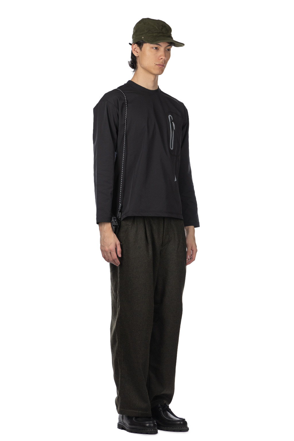 And Wander - Hybrid Warm Pocket LS Tee - Black