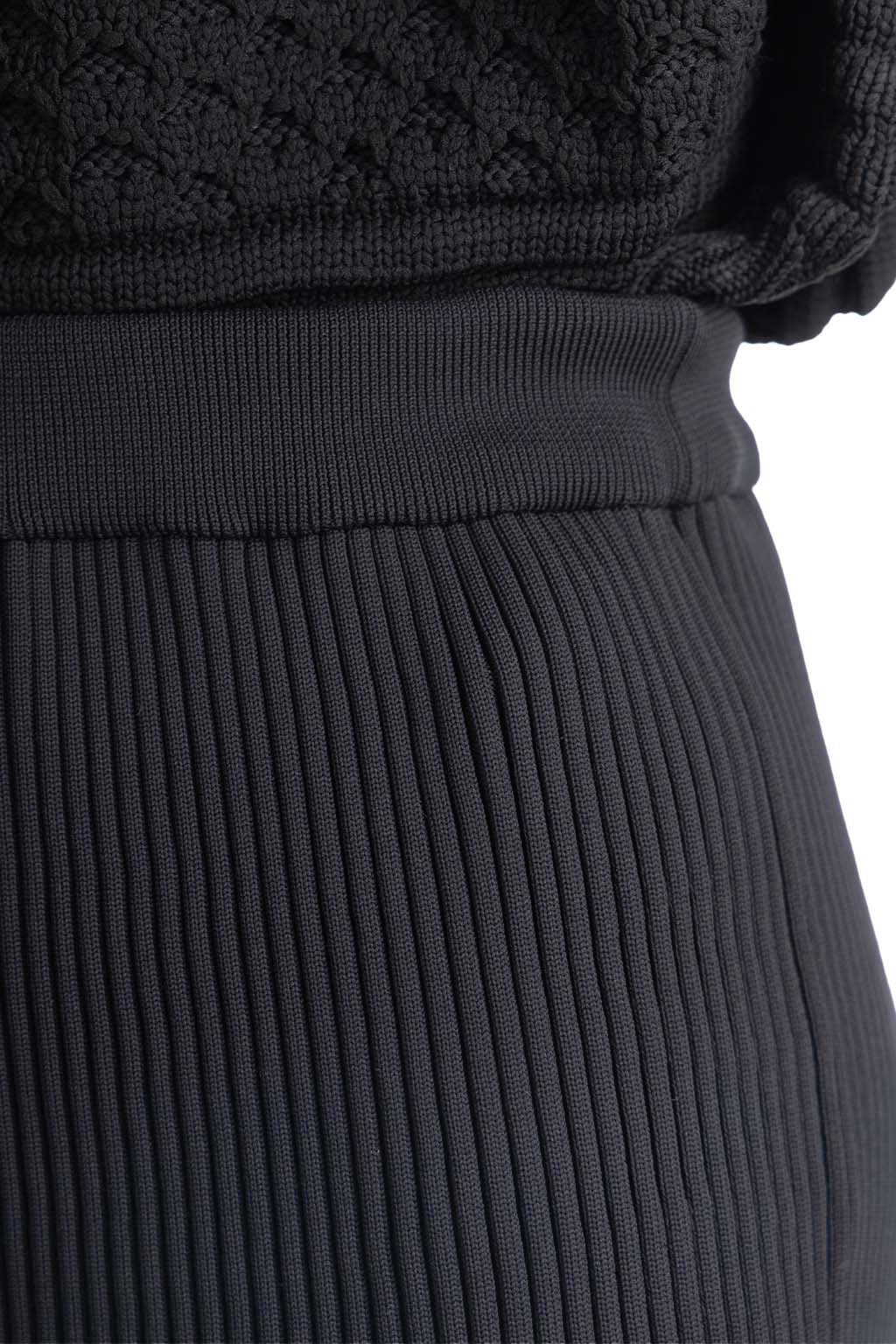 CFCL - Fluted Mermaid Skirt - Black