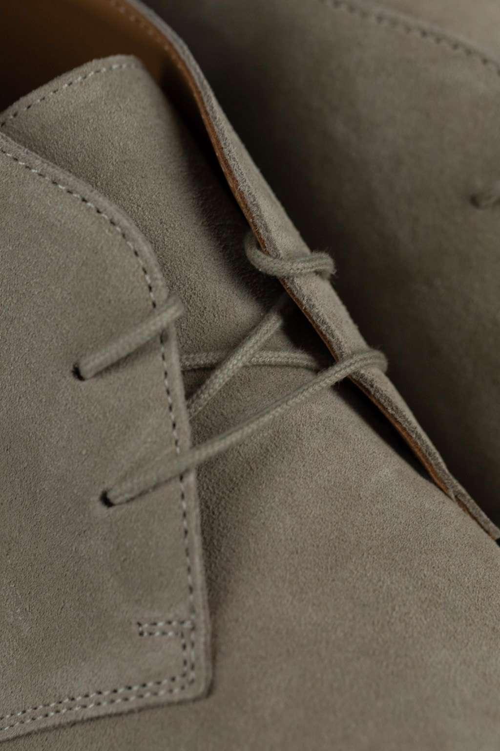 Common Projects Chukka - Taupe