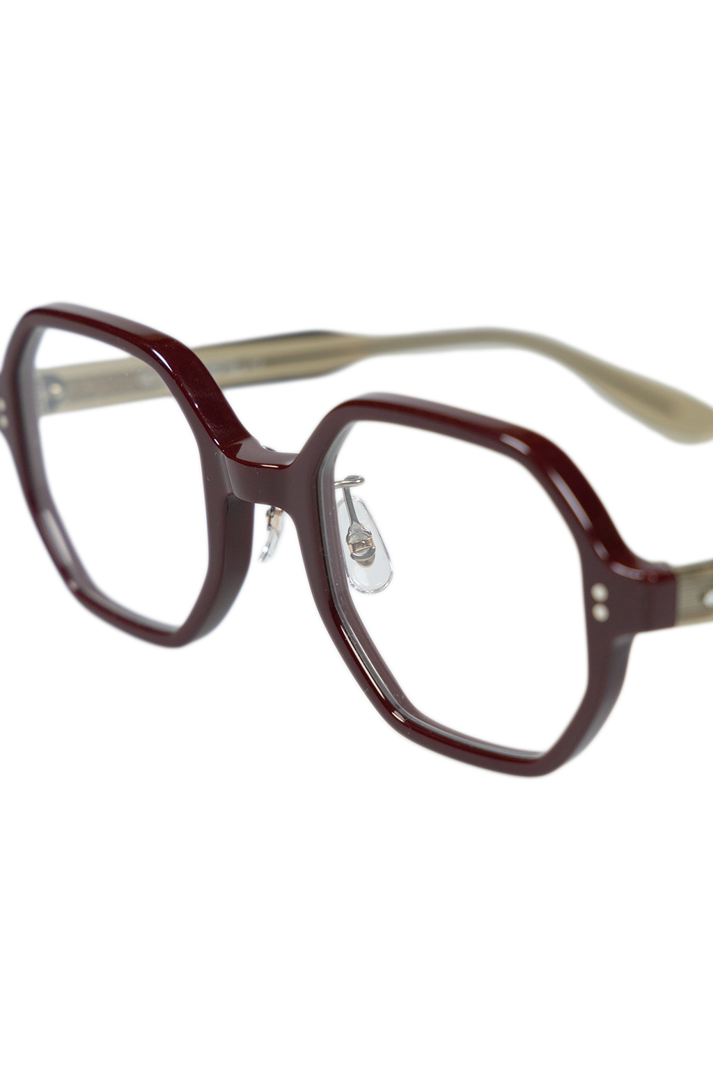 Grapes and Celadon - GC-003-08 - Solid burgundy × Clear Olive