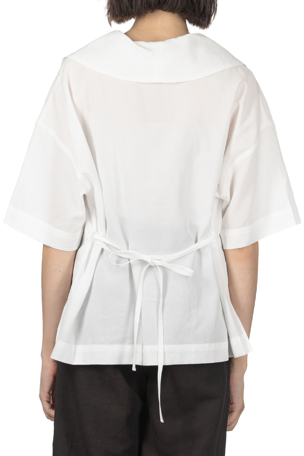 Manon - Butterfly Collar Pullover Shirt - White