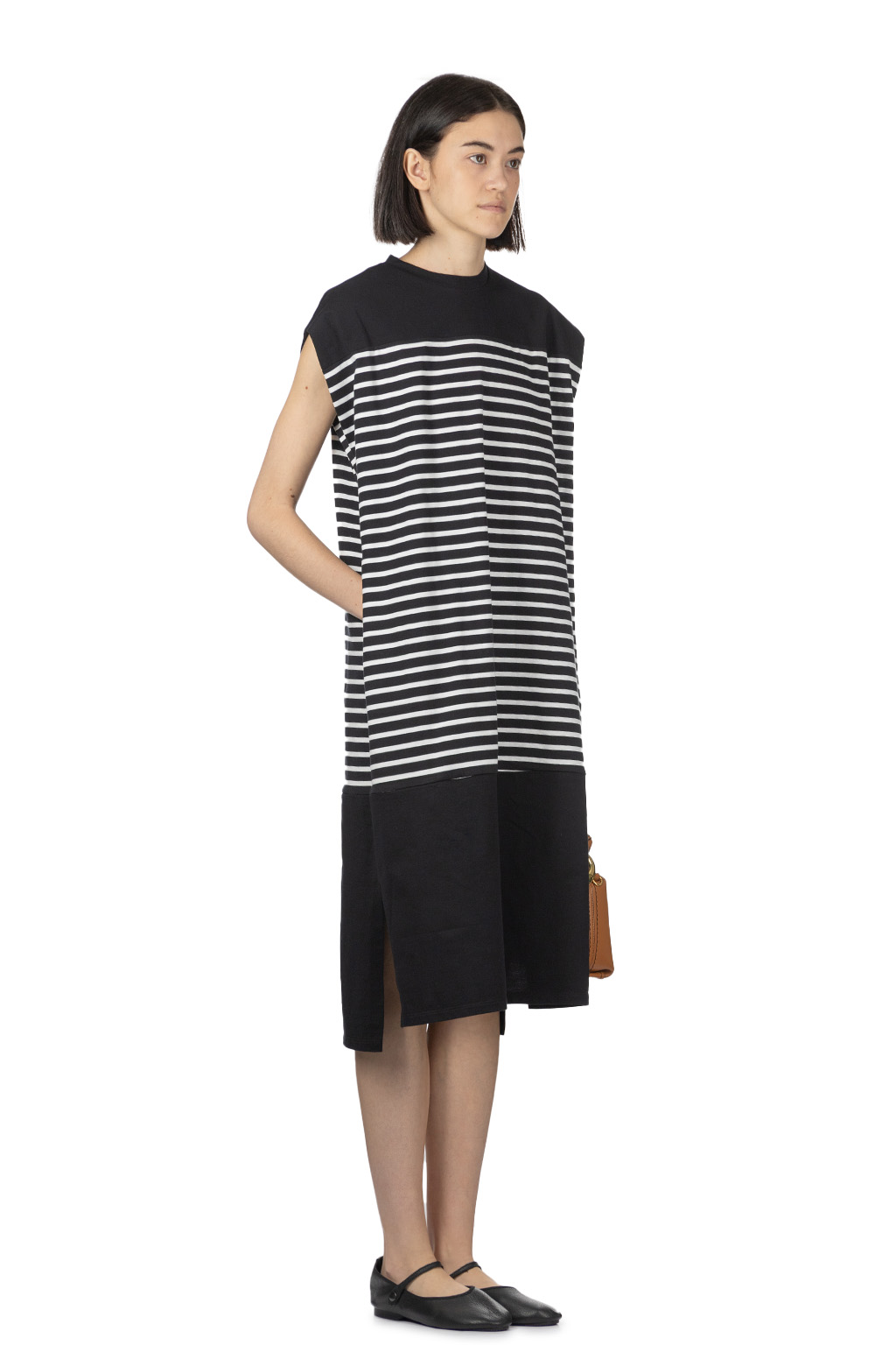 Manon - In Tuck Sleeve Border OP - Black