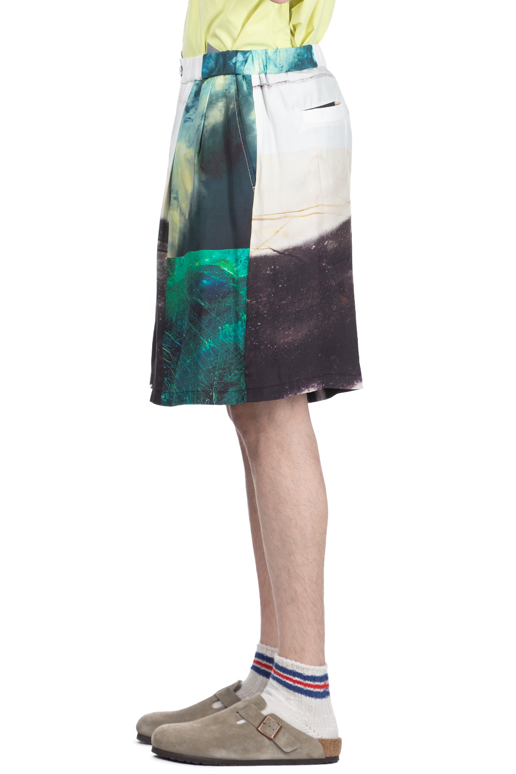 TAAKK - SILK ABOBE-THE KNEE SHORTS - Green