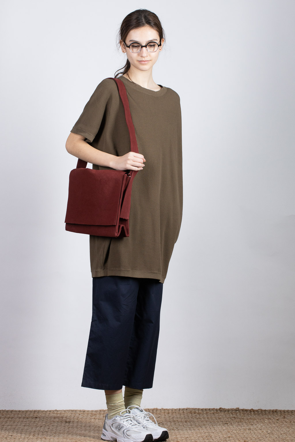 amiacalva Washed Canvas Shoulder Bag - Medium - Burgundy