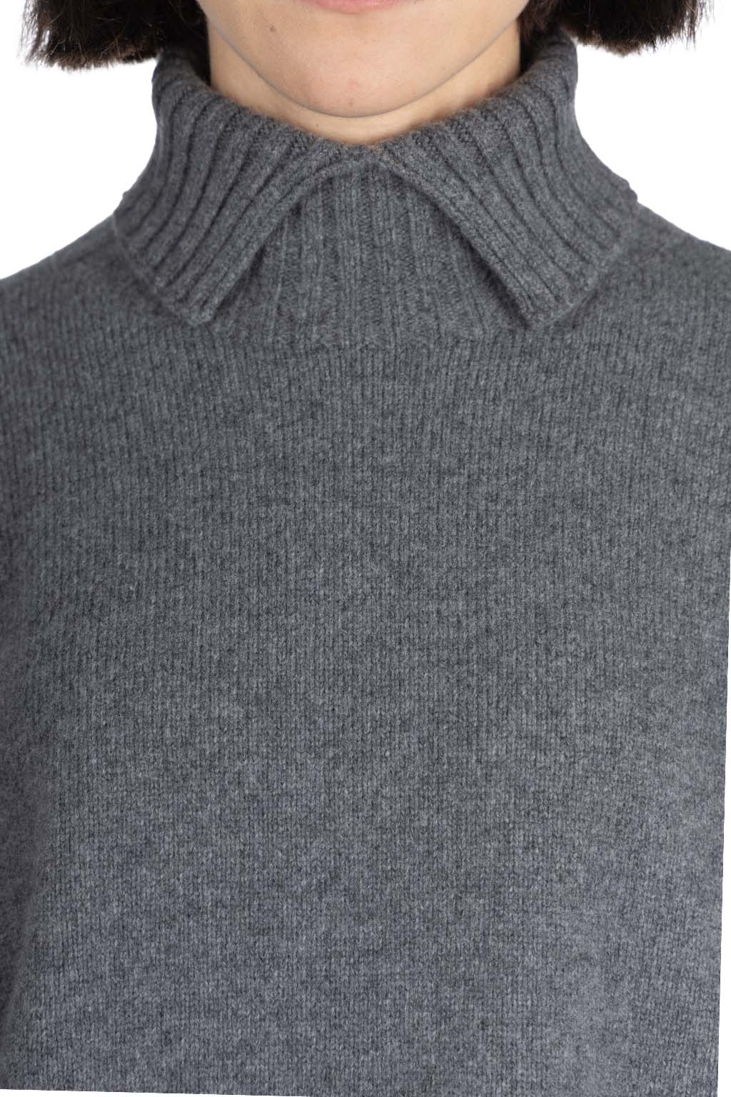 nicholson & nicholson - LULU Top - Grey